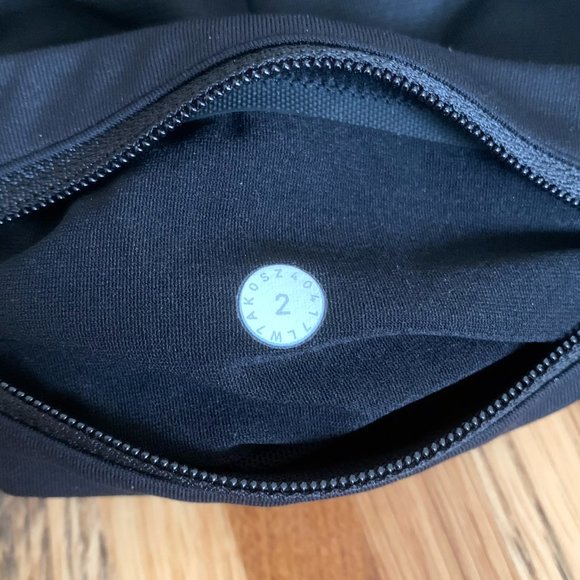 Run Times Short II 4" - Picture 6 of 6